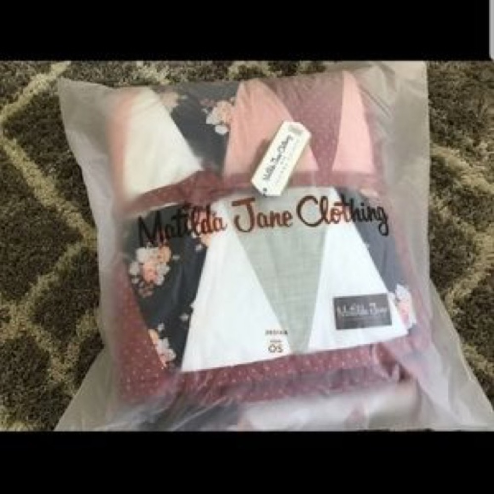 New Matilda Jane Bringing Baby Home Quilt - Picture 3 of 5